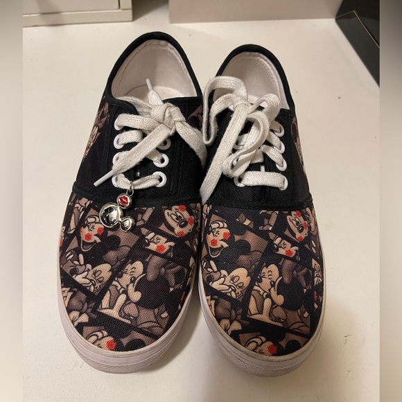 The Bradford Exchange Trevor Carlton 2014 Disney Mickey Mouse Sneakers - Picture 1 of 12